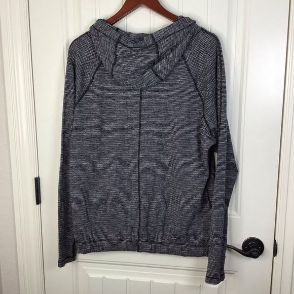 Lululemon Healthy Heart Pullover in Coco Pique Black White Size 8. - Picture 5 of 7